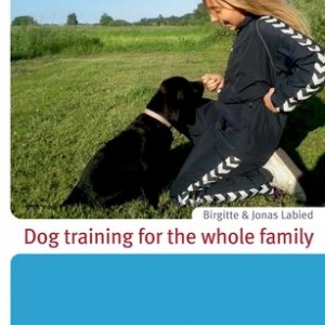 Dog training for the whole family: Train the perfect family dog together